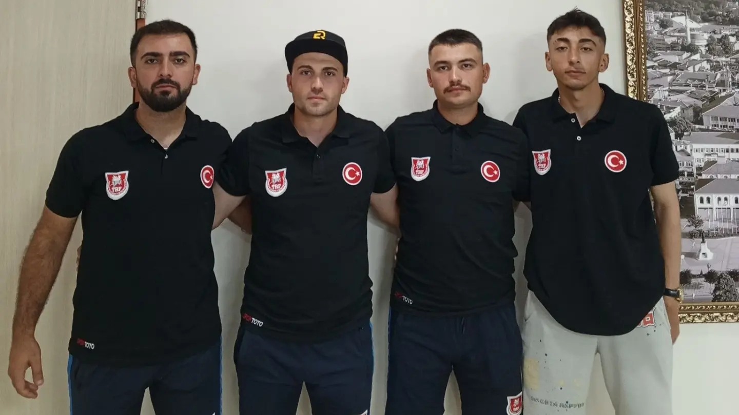 Beyzbol milli takımında 4 Yapraklılı sporcu