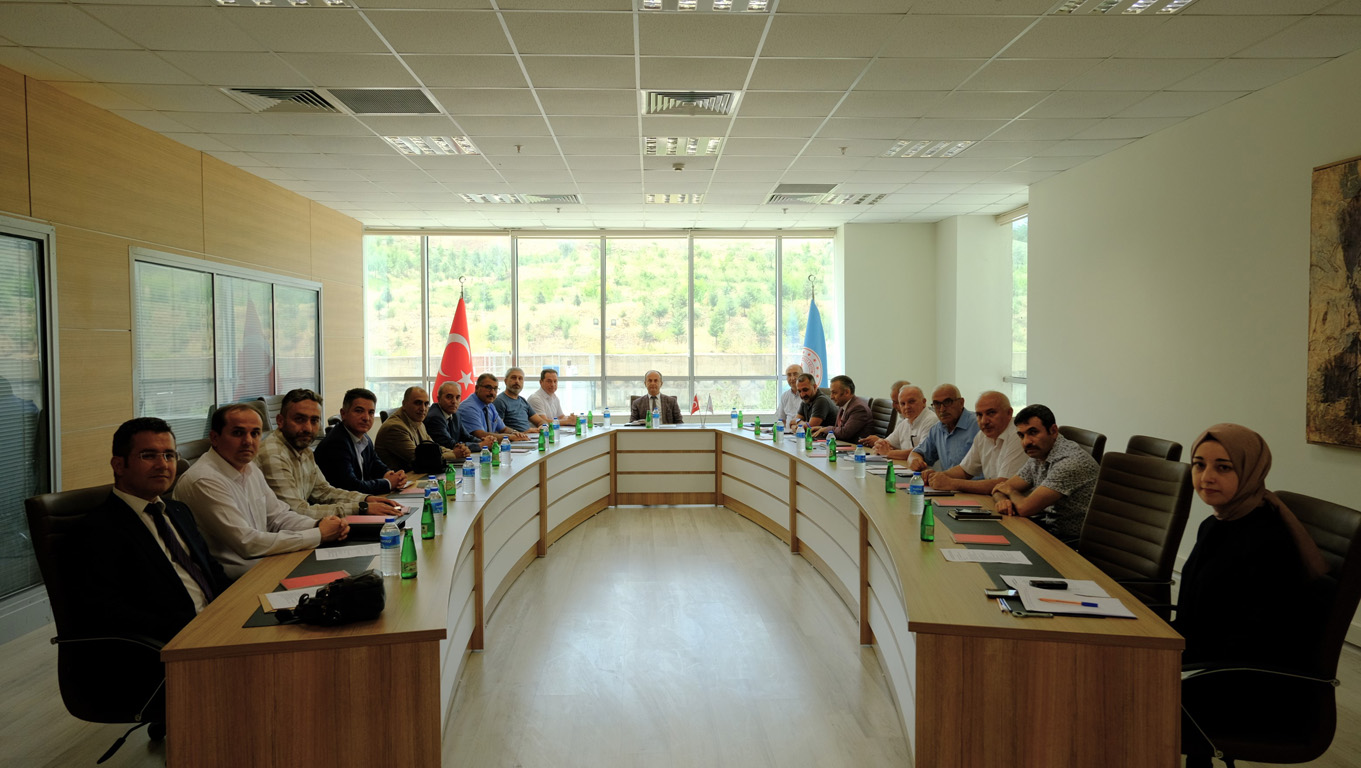 İlçe Milli Eğitim Müdürleri ile yıl sonu değerlendirme toplantısı yapıldı