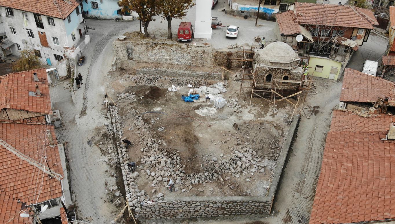 Ahmet Mecbur Efendi Kütüphanesi ayağa kaldırılıyor