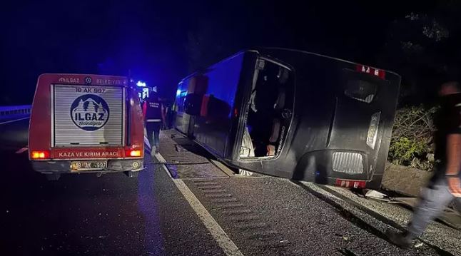 Ilgaz’da otobüs kazası: 10 yaralı