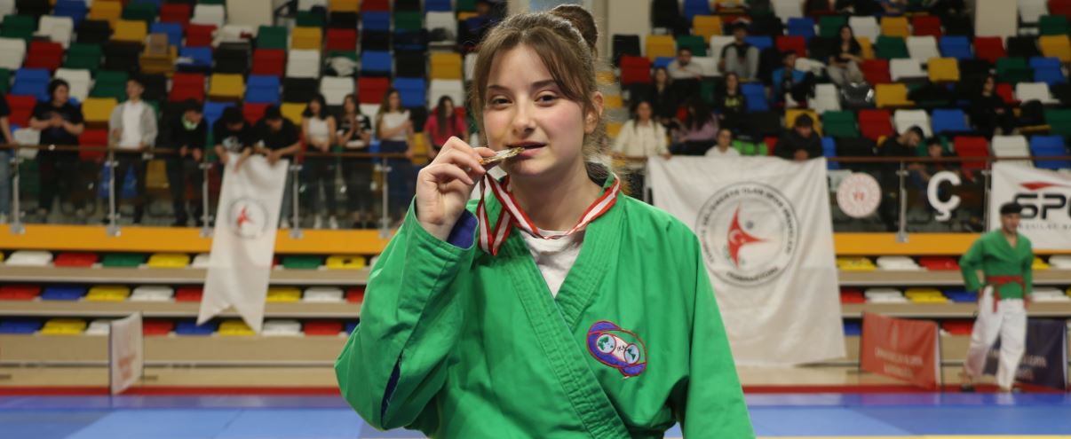 Azra Özkan, Türkiye Şampiyonu