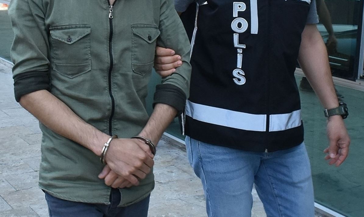 Çeşitli suçlardan aranan 69 şahıs yakaladı