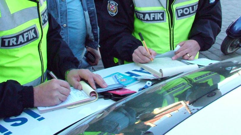 5304 araç sürücüsüne 10 milyon lira ceza